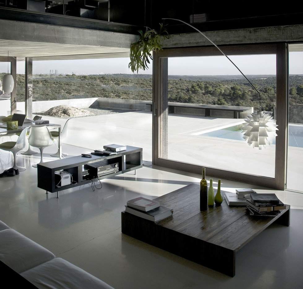 6Pitch House -  Minimal beton Architecture in Madrid,Sp by  Iñaqui Carnicero,ICA Architects-minimal interior